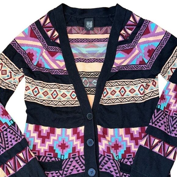 NOLLIE AZTEC PATTERN cardigan size xs - Picture 7 of 12